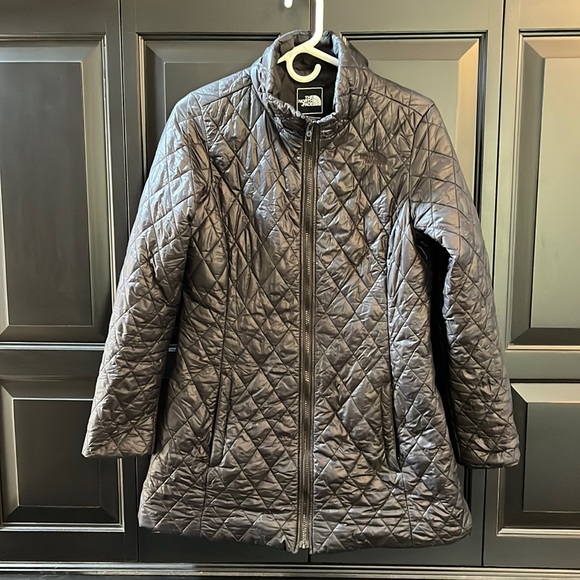 The North Face Primaloft Lightweight Jacket - Picture 1 of 4